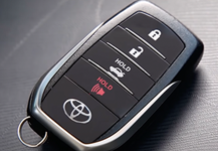 Toyota повертає механічні ключі в комплектацію авто