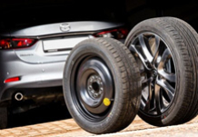 Навіщо досвідчені автомобілісти змінюють повнорозмірне запасне колесо на «докатку»?