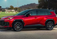 Новий гібридний Toyota RAV4